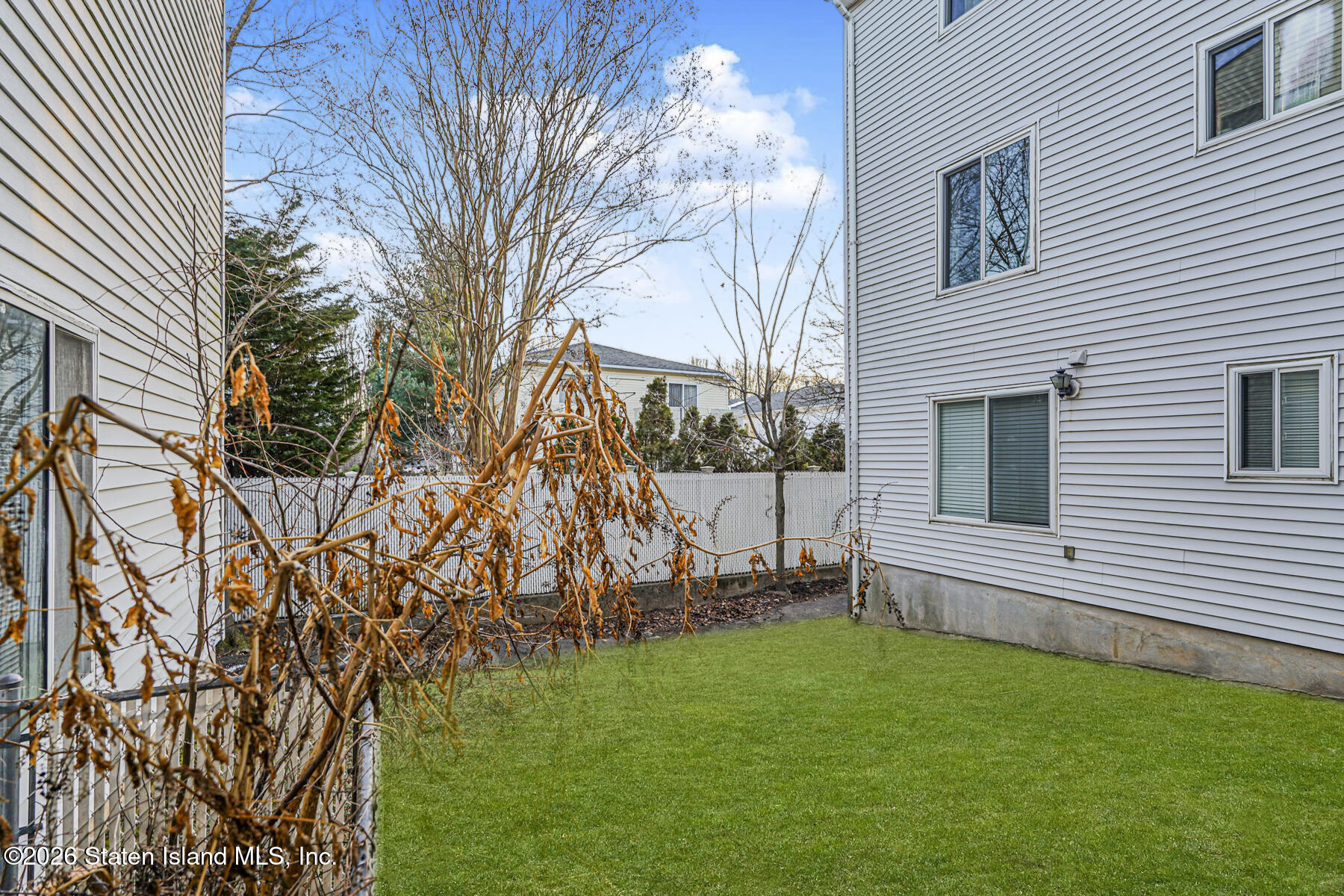 50 Ilyssa Way Staten Island, NY 10312 - Photo 20 of 20 Photo Jan 08 2026, 5 25 47 PM