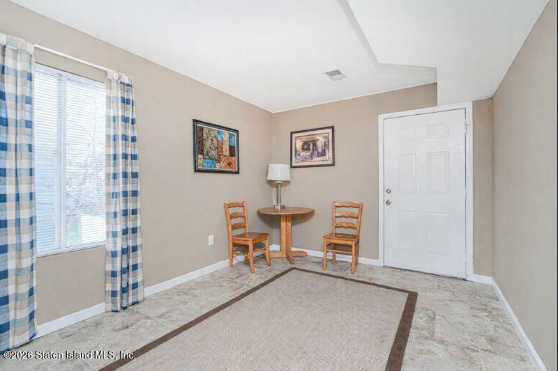 50 Ilyssa Way Staten Island, NY 10312 - Photo 5 of 20 Photo Jan 08 2026, 5 17 57 PM