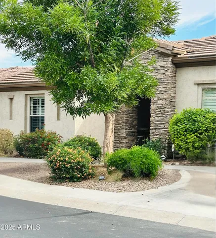 $715,000 | 4271 East Sourwood Drive, Gilbert, AZ 85298