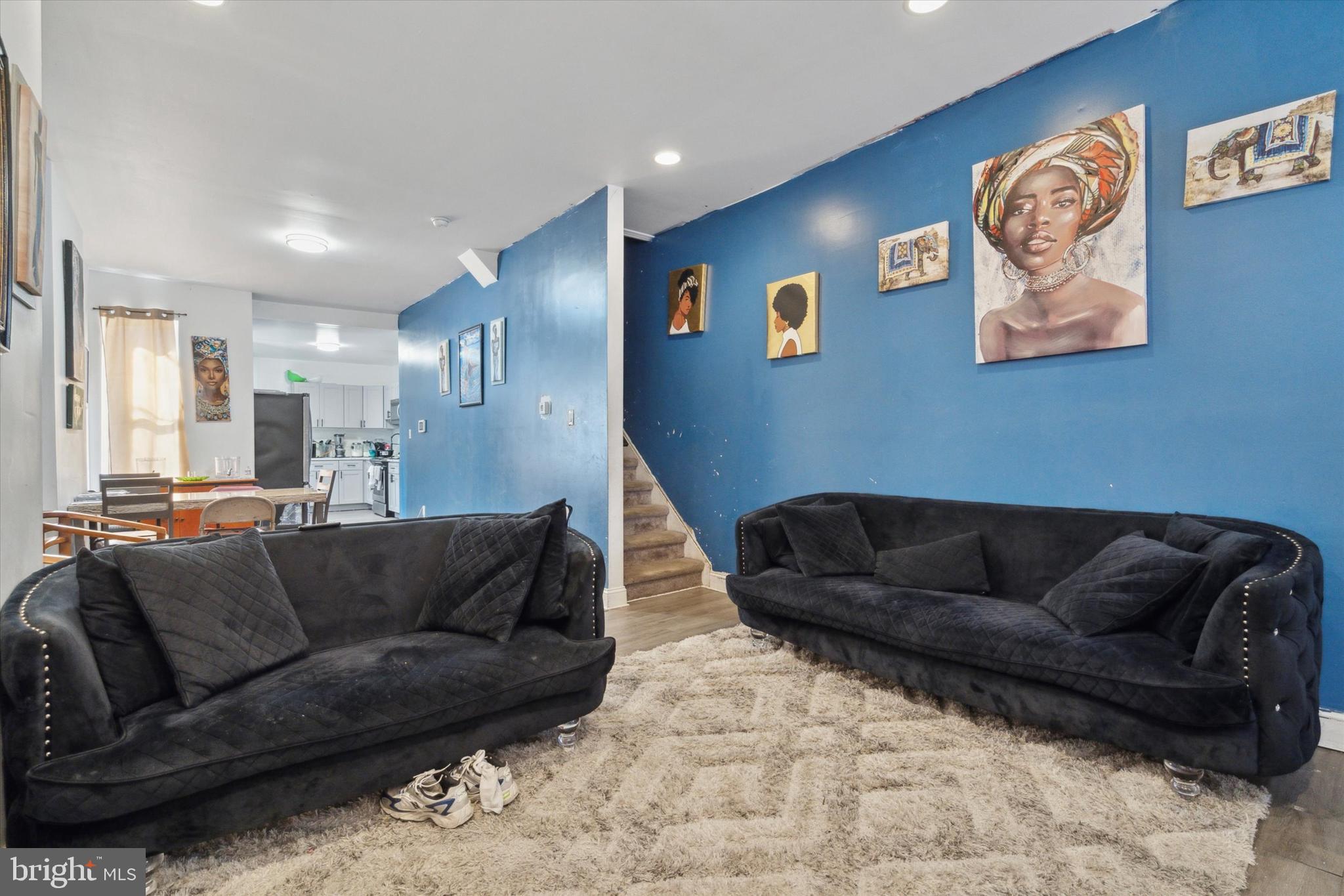 5006 Keyser Street Philadelphia, PA 19144 - Photo 4 of 23 Living Rm