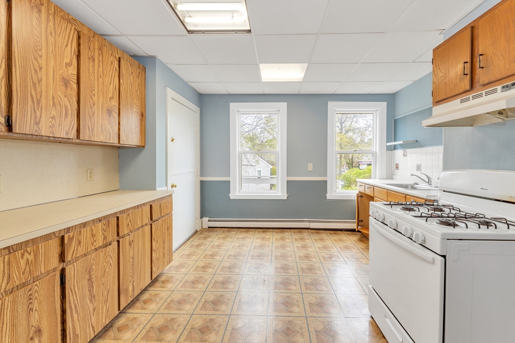 24 Colbert Street Boston, MA 02132 - Photo 7 of 22 Gallery Image 7