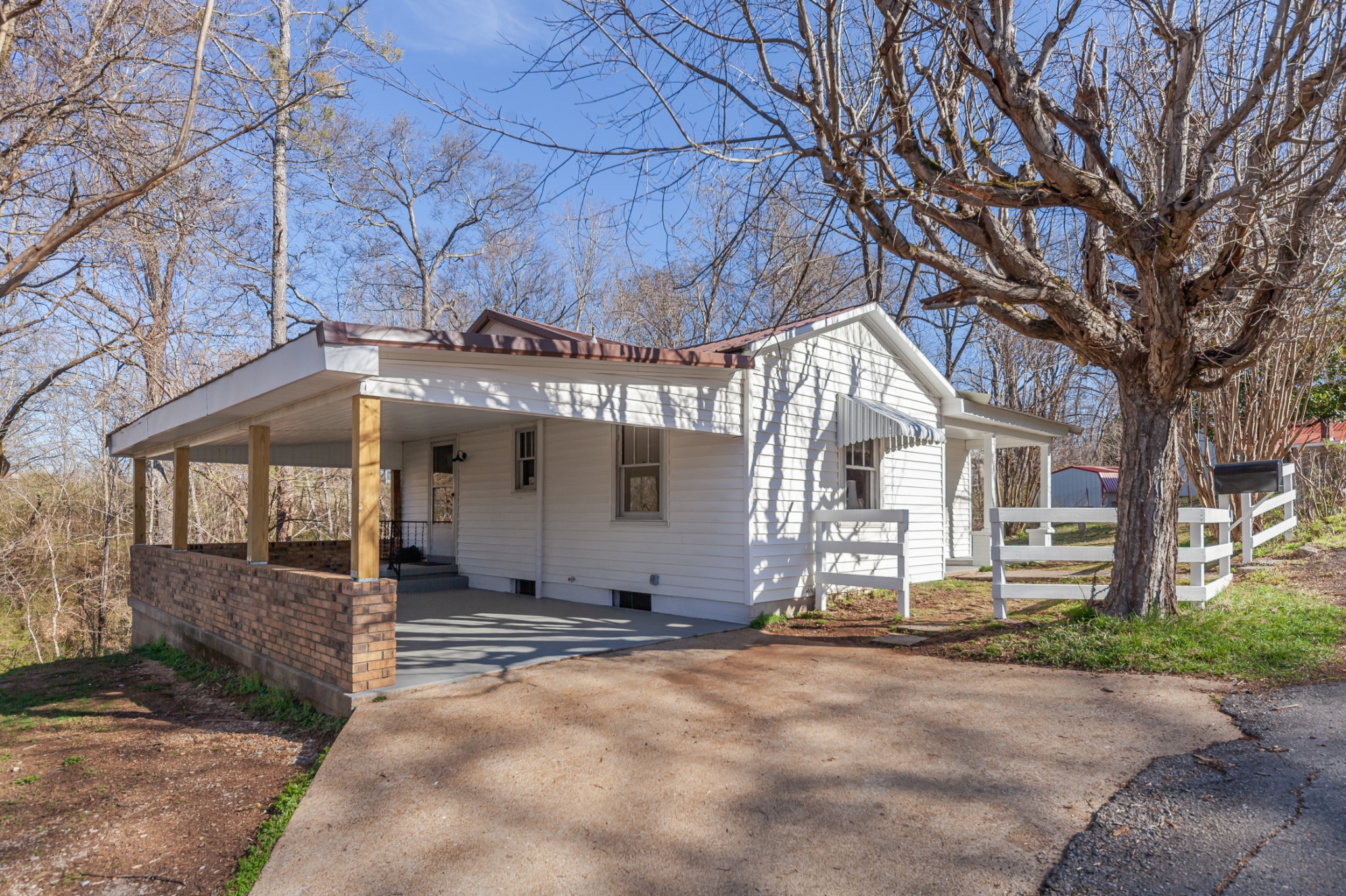 104 West Ward St