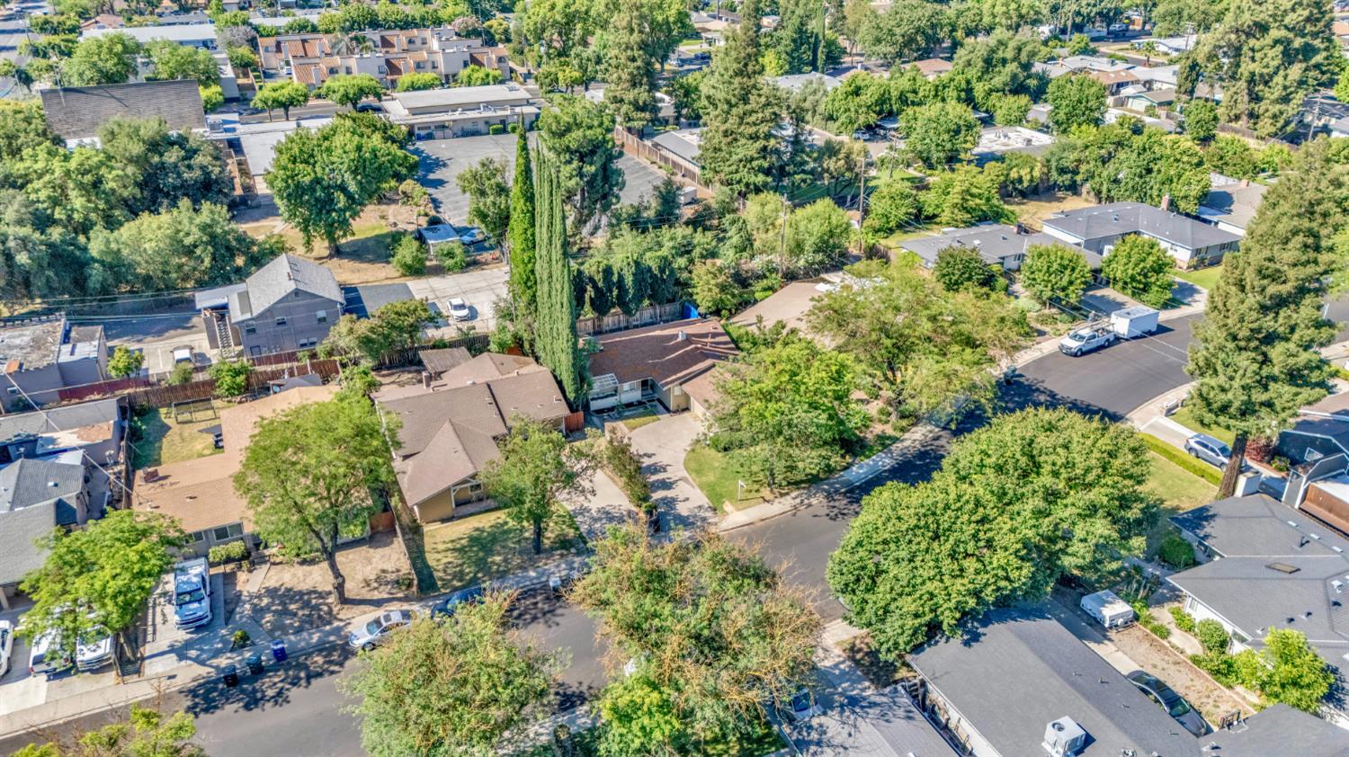 1226 Chehalem Drive Modesto, CA 95350 - Photo 5 of 32