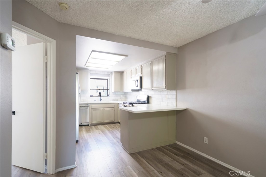 20305 Rue Crevier, Unit 585 Canyon Country, CA 91351 - Photo 15 of 39
