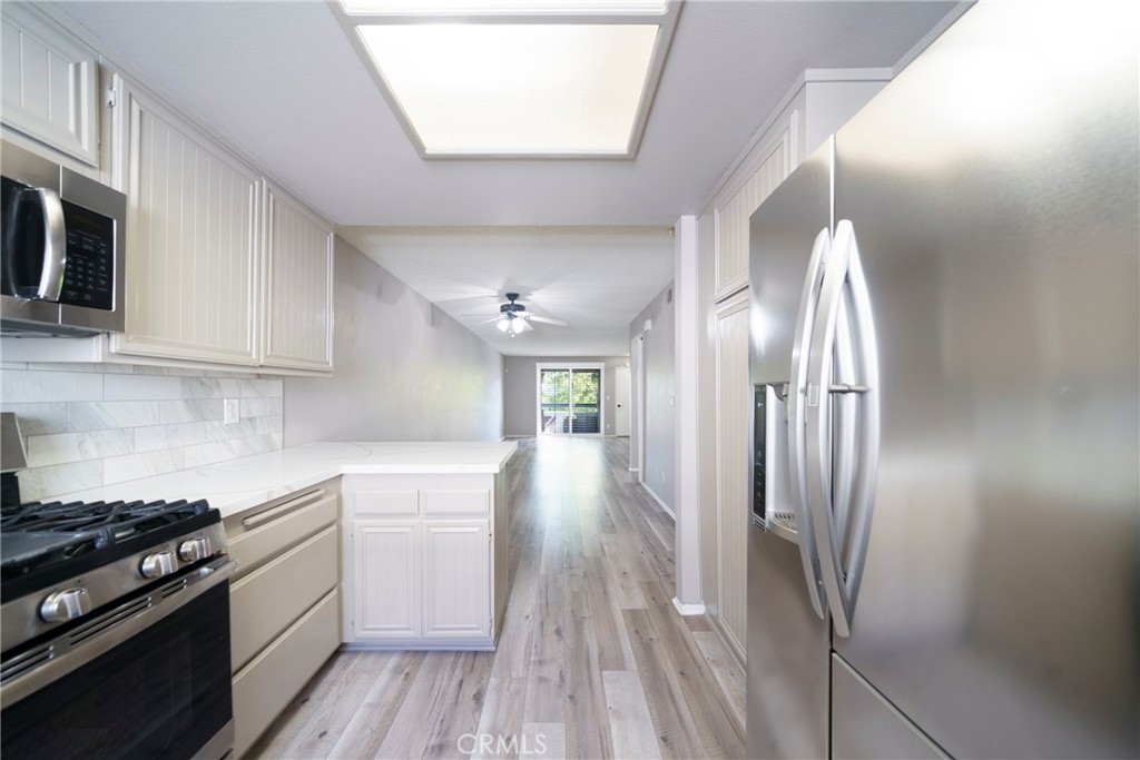20305 Rue Crevier, Unit 585 Canyon Country, CA 91351 - Photo 18 of 39