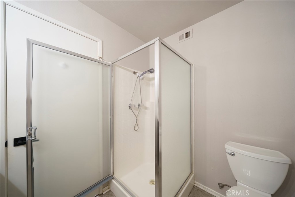 20305 Rue Crevier, Unit 585 Canyon Country, CA 91351 - Photo 24 of 39