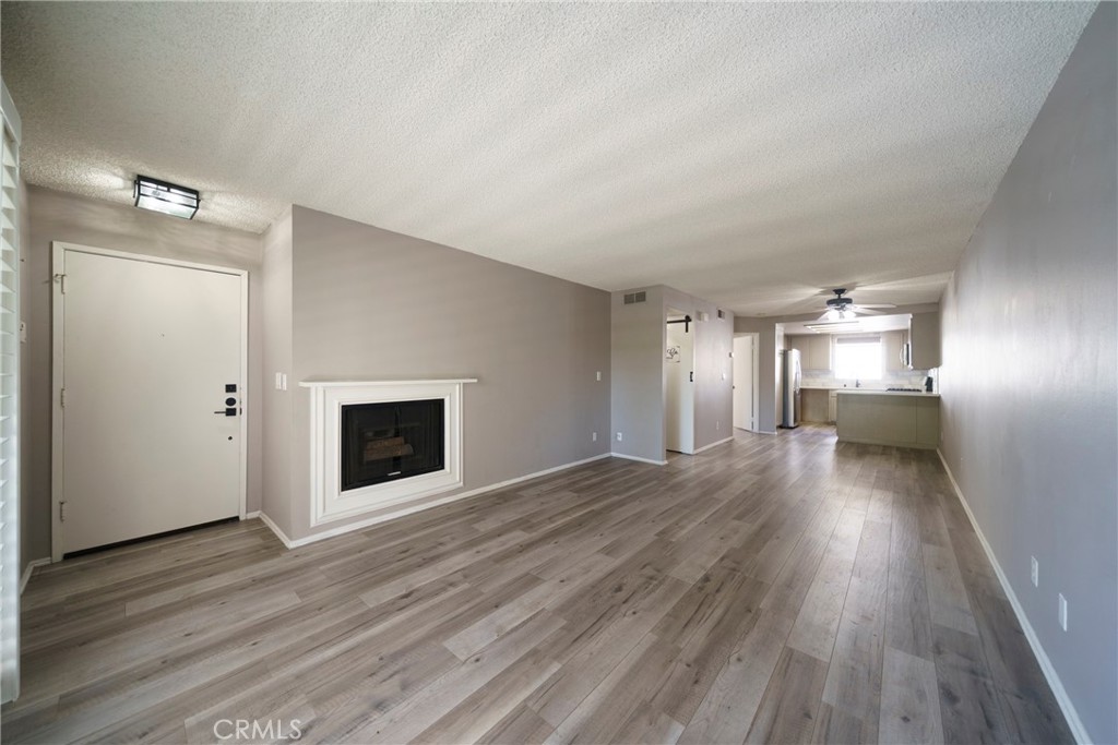 20305 Rue Crevier, Unit 585 Canyon Country, CA 91351 - Photo 6 of 39