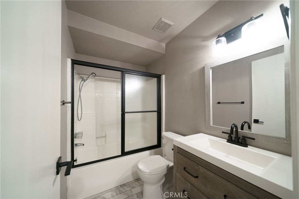 20305 Rue Crevier, Unit 585 Canyon Country, CA 91351 - Photo 9 of 39