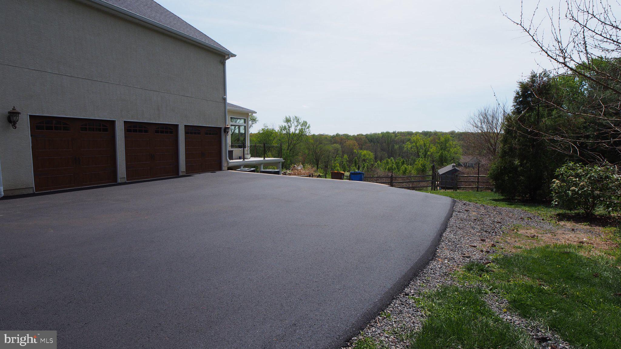 274 Pineville Road Newtown, PA 18940 - Photo 107 of 108 Spacious driveway with scenic views.