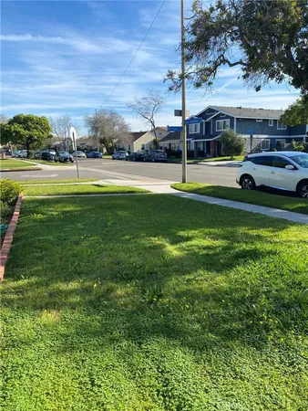 $2,200 | 2059 San Anseline Avenue, Unit A, Long Beach, CA 90815