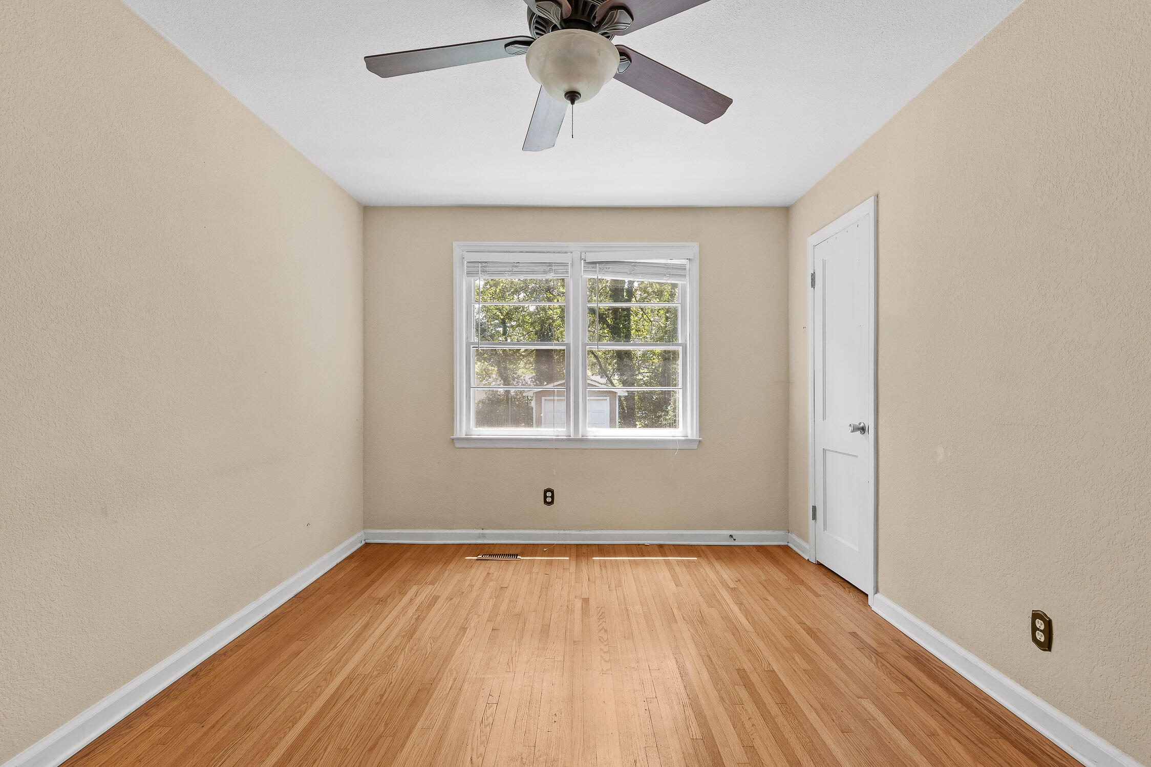 834 Munro Road Chattanooga, TN 37415 - Photo 23 of 34 834 Munro Rd