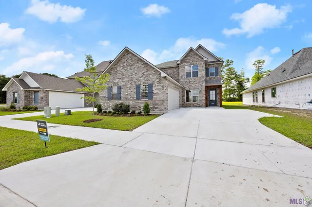 $484,900 | 3686 Waterbury Avenue, Baton Rouge, LA 70820