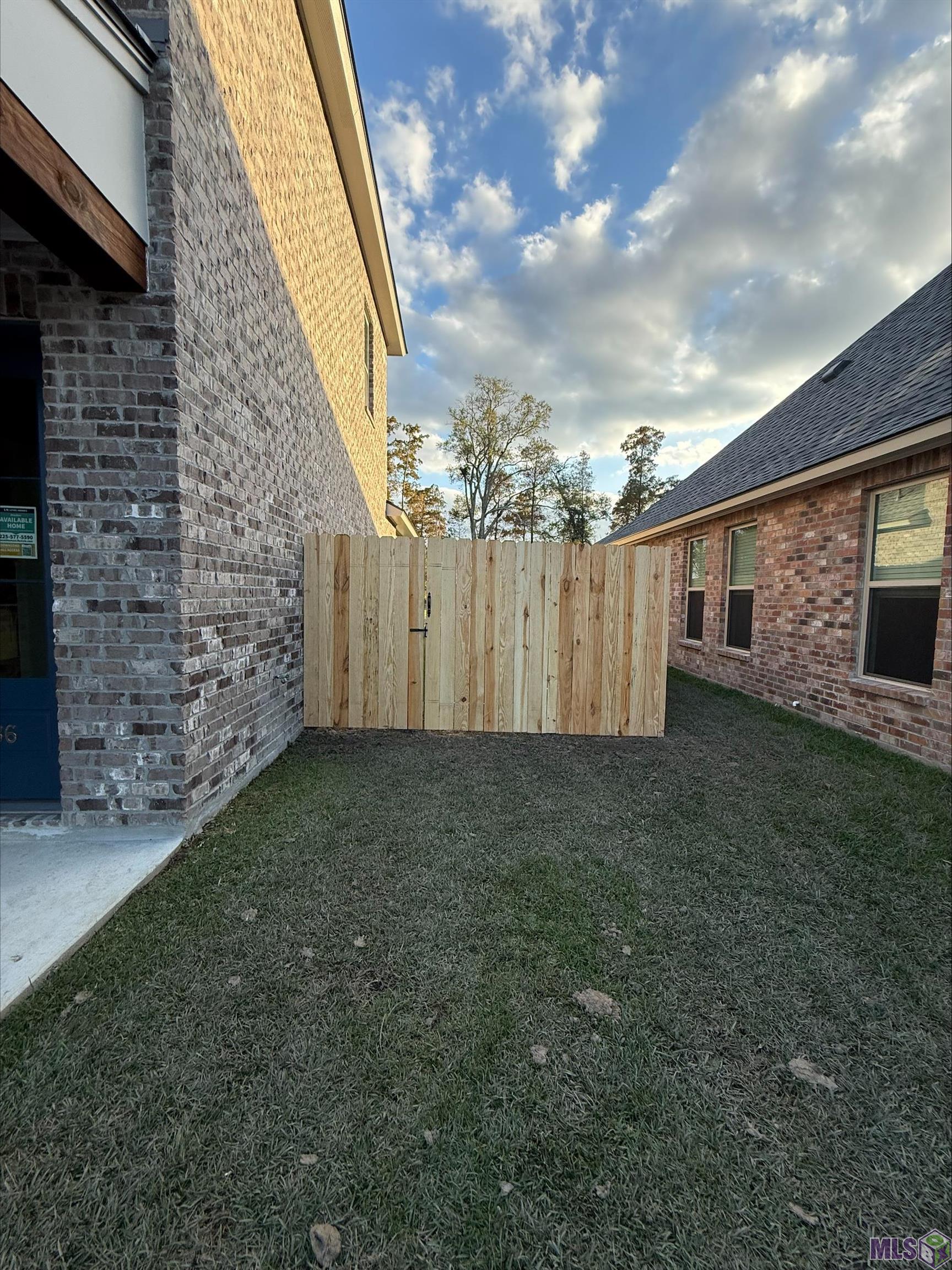 3686 Waterbury Avenue Baton Rouge, LA 70810 - Photo 37 of 42 Fenced in backyard!