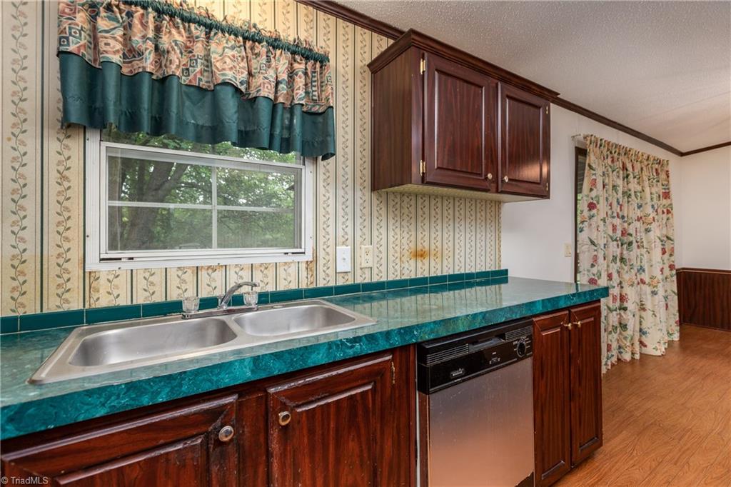 330 Hauser Road Pinnacle, NC 27043 - Photo 8 of 24