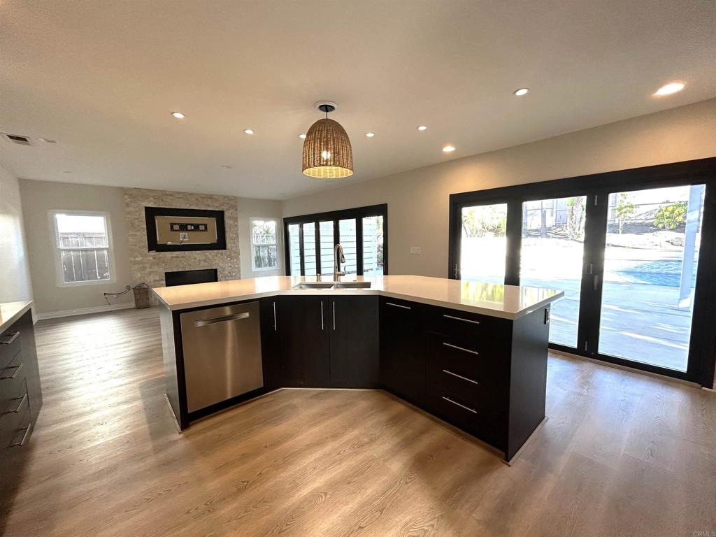 1813 Orchard Wood Road Encinitas, CA 92024 - Photo 4 of 26