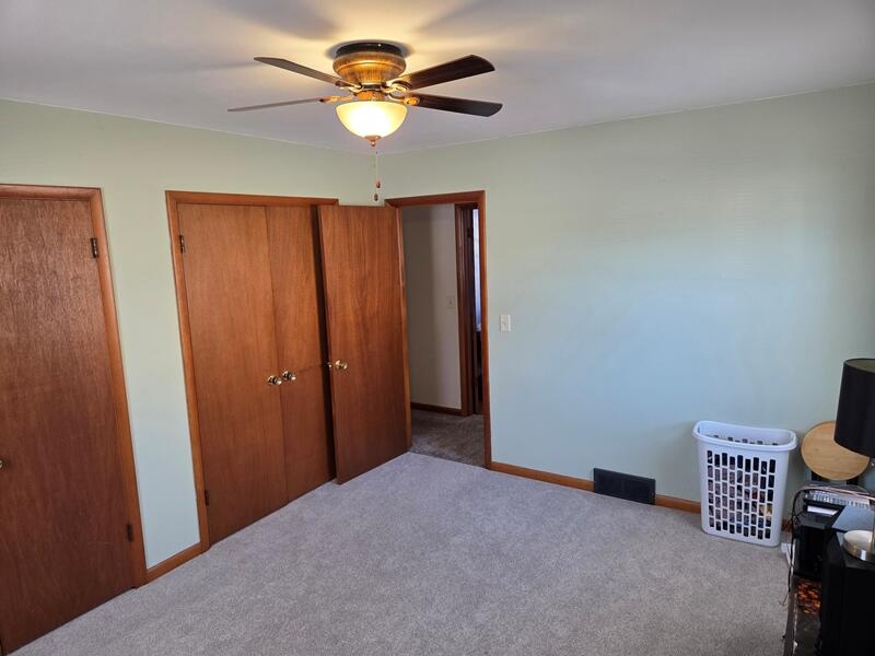 1132 South 35th Street Manitowoc, WI 54220 - Photo 8 of 26 Bed 1