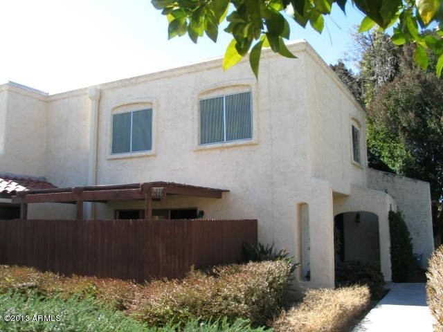 1016 East Pueblo Road, Unit D Phoenix, AZ 85020 - Photo 6 of 16 IMG_4332
