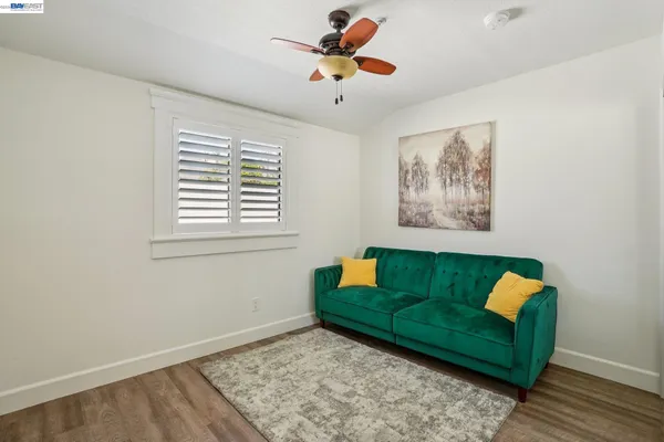 $795,000 | 1255 North Los Robles Avenue, Unit 9, Pasadena, CA 91104