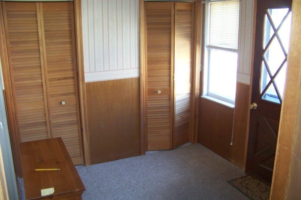 36 Ridgeway Avenue Sanford, ME 04073 - Photo 4 of 33 Front entry Mud room