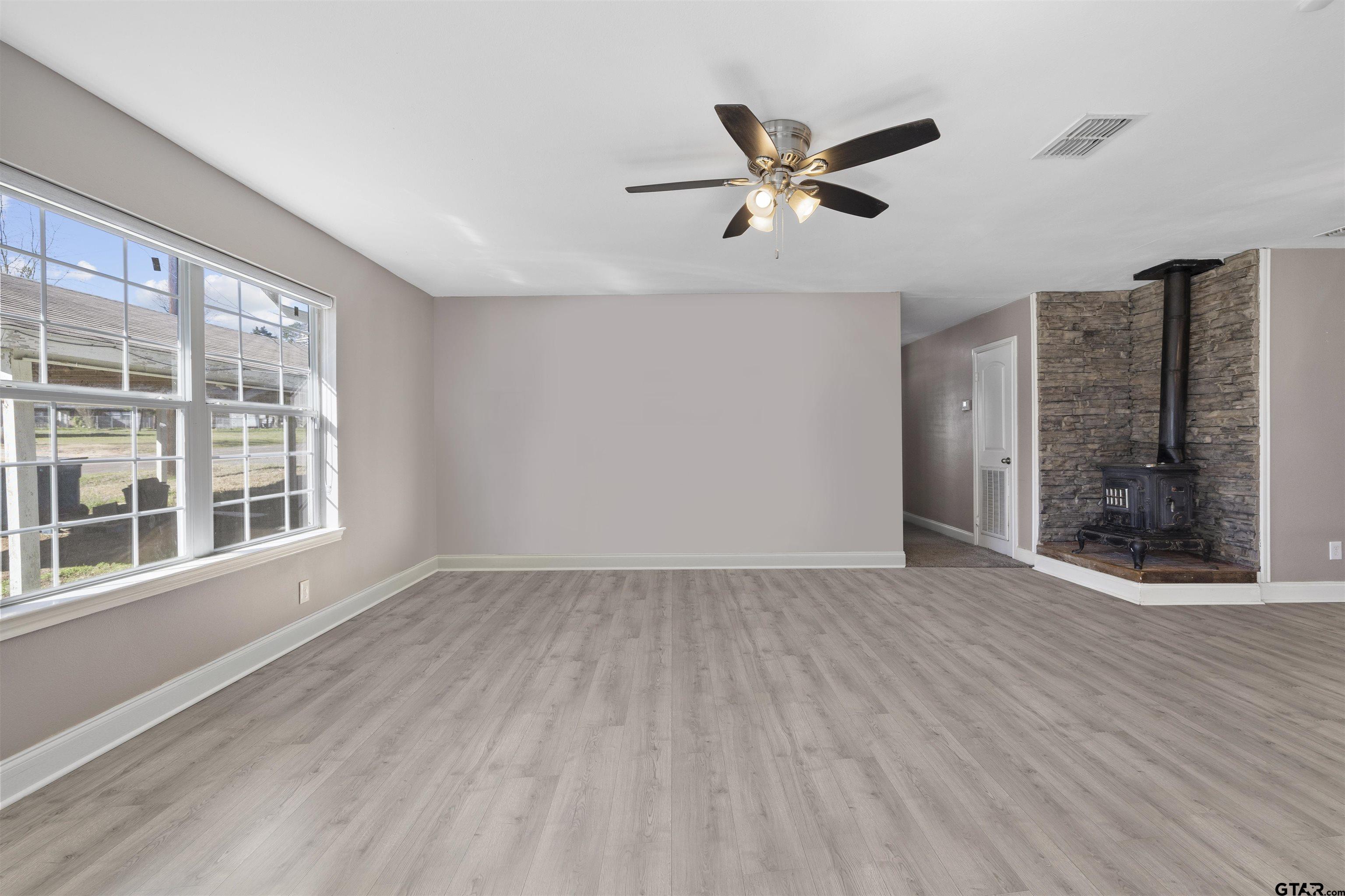 21972 High Point Drive Frankston, TX 75763 - Photo 13 of 17