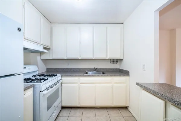 $1,850 | 15 Lake Street, Unit 2A, White Plains, NY 10603