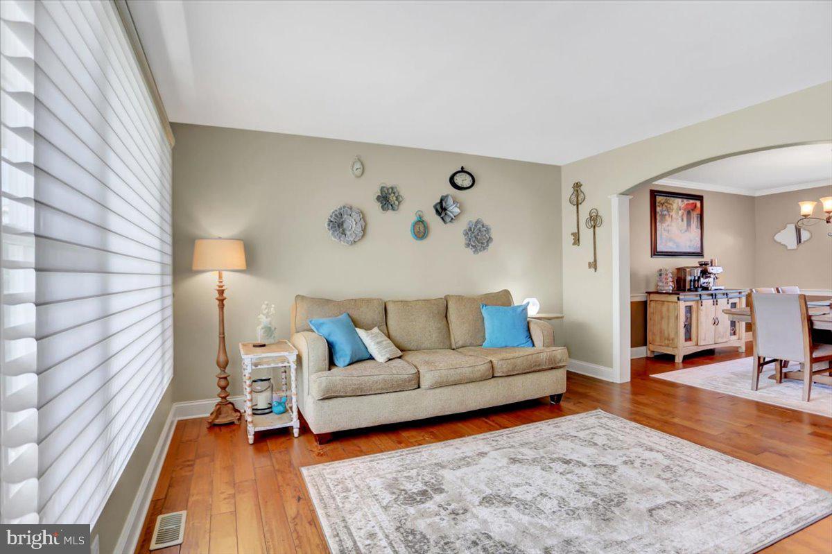 7090 Beaver Spring Road Harrisburg, PA 17111 - Photo 7 of 43 Gallery Image 7