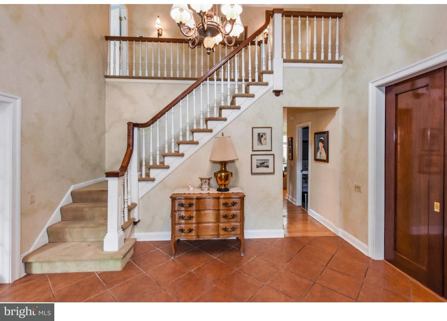 329 Edgehill Road Wayne, PA 19087 - Photo 2 of 24 Foyer