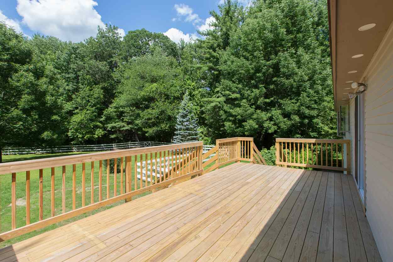 15 Bowers Road Derry, NH 03038 - Photo 15 of 17
