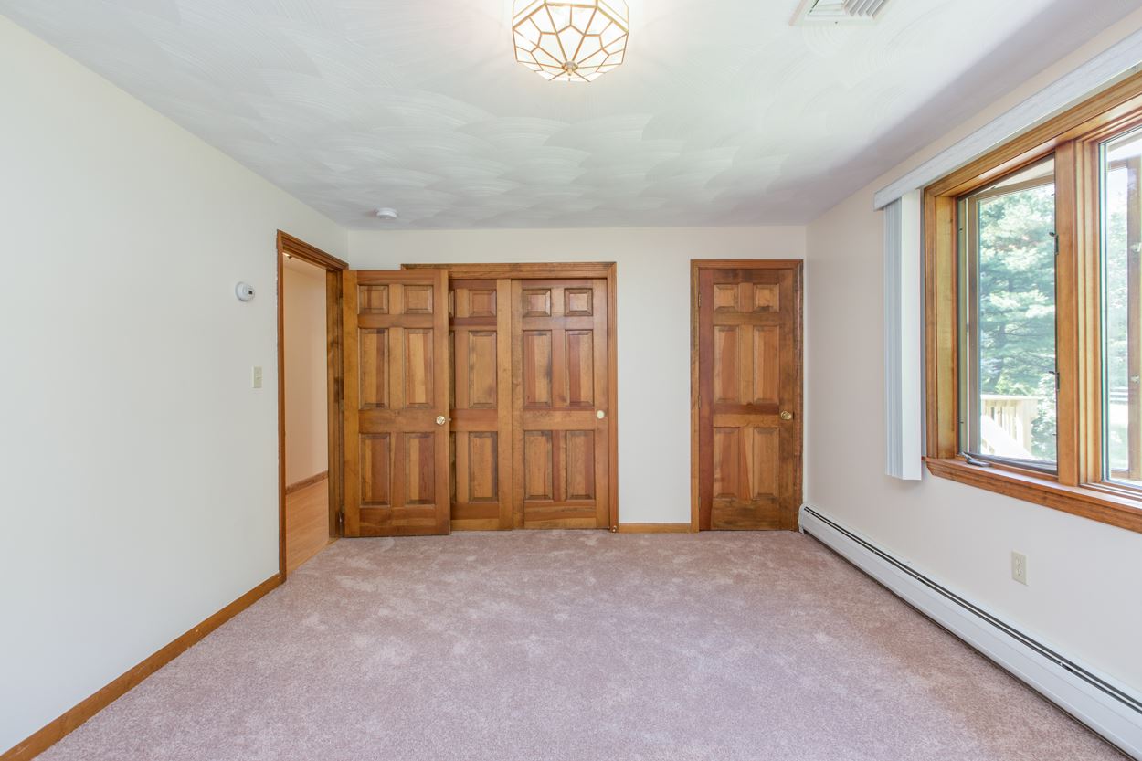 15 Bowers Road Derry, NH 03038 - Photo 8 of 17