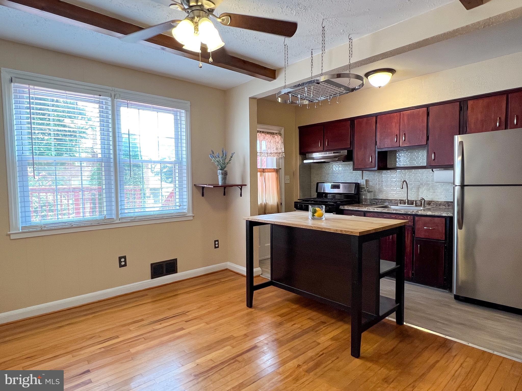 8305 Kendale Road Baltimore, MD 21234 - Photo 12 of 39