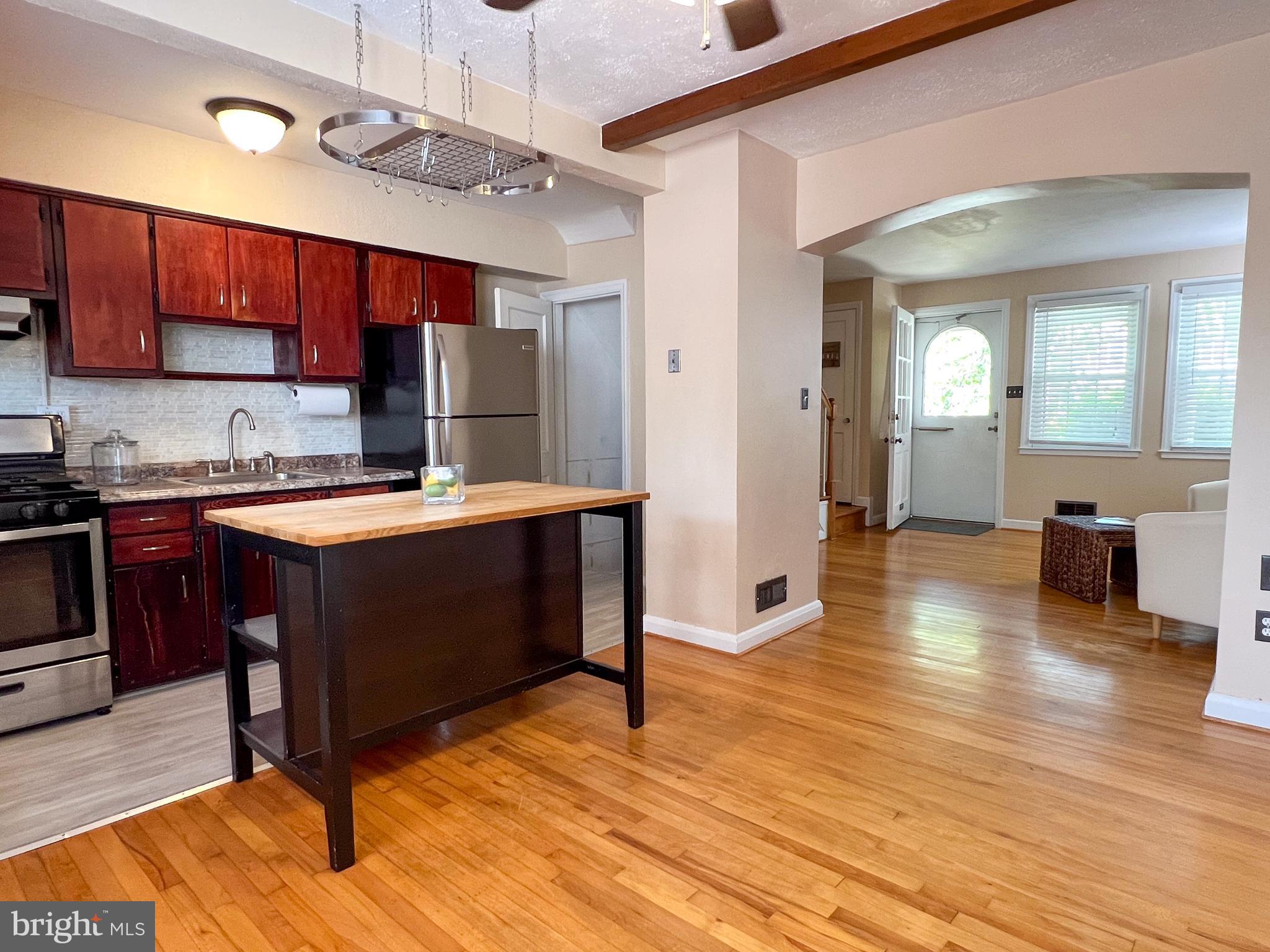 8305 Kendale Road Baltimore, MD 21234 - Photo 14 of 39