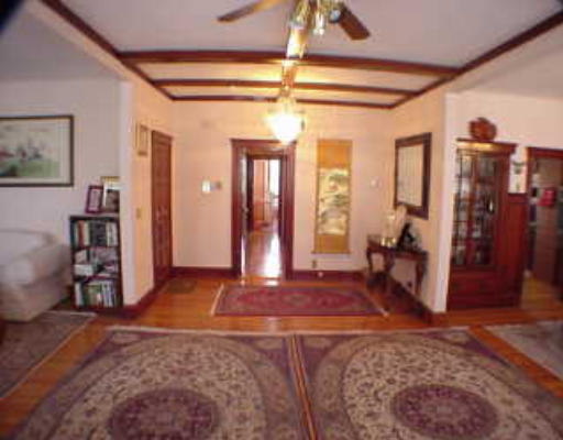 17 Bailey Road, Unit 2 17 Watertown, MA 02472 - Photo 2 of 3 Gallery Image 2