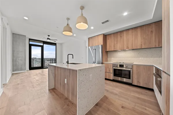 $3,450 | 84 East Avenue, Unit 2003, Austin, TX 78701