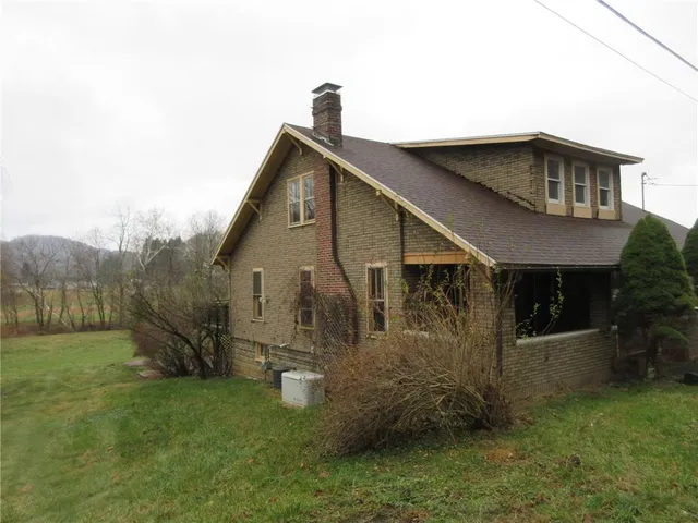 $99,000 | 223 Big Shannon Run Road, Mount Morris, PA 15349