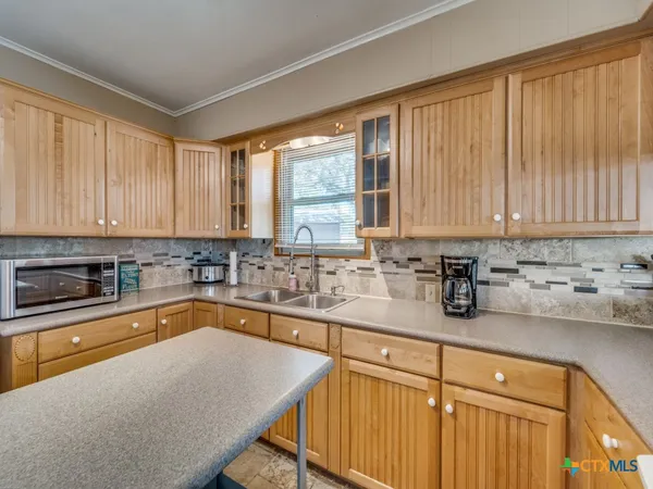 $3,450 | 1660 McIver, Canyon Lake, TX 78133