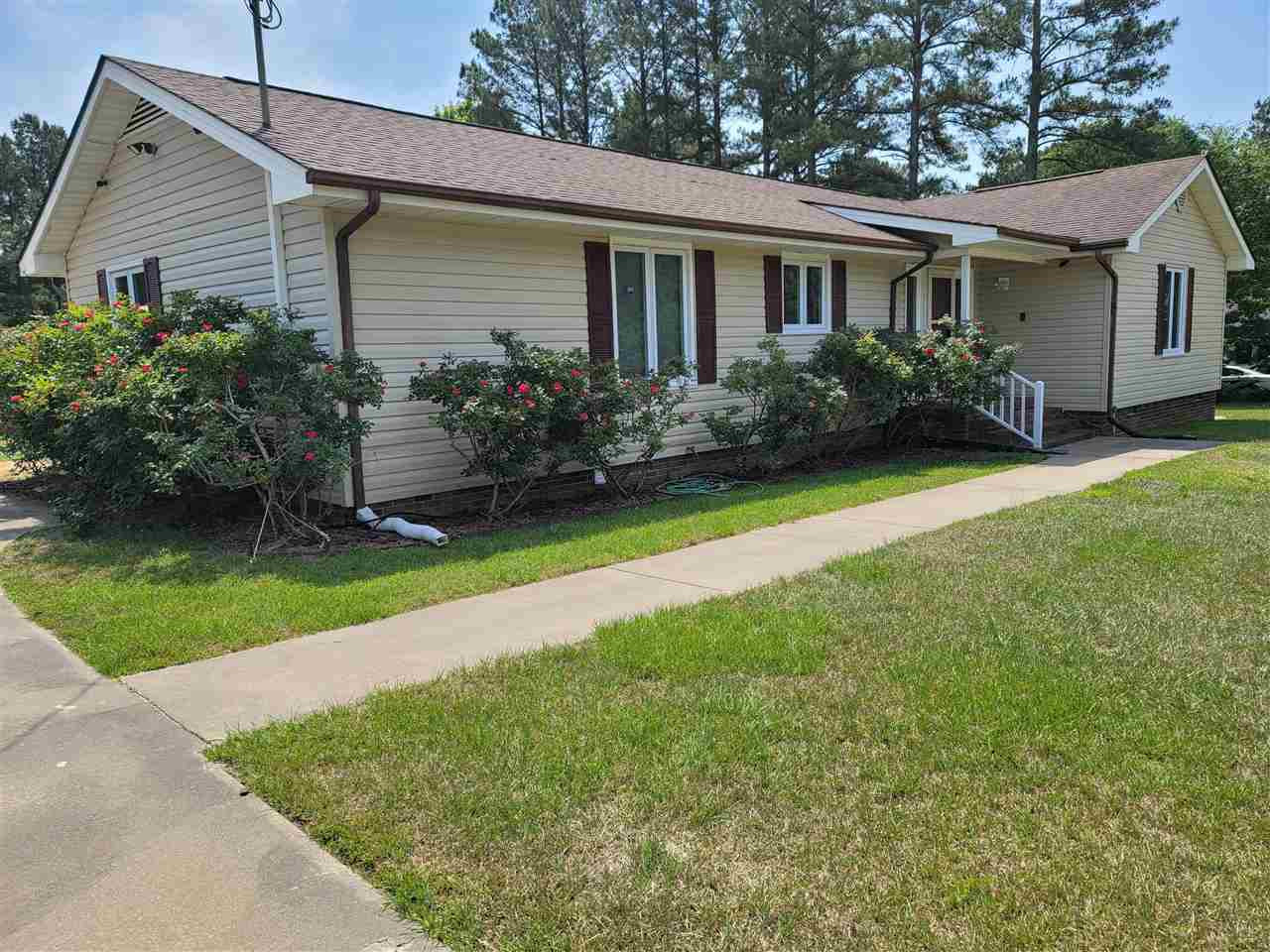 1046 Tarheel Road Benson, NC 27504 - Photo 2 of 27 Photo 2