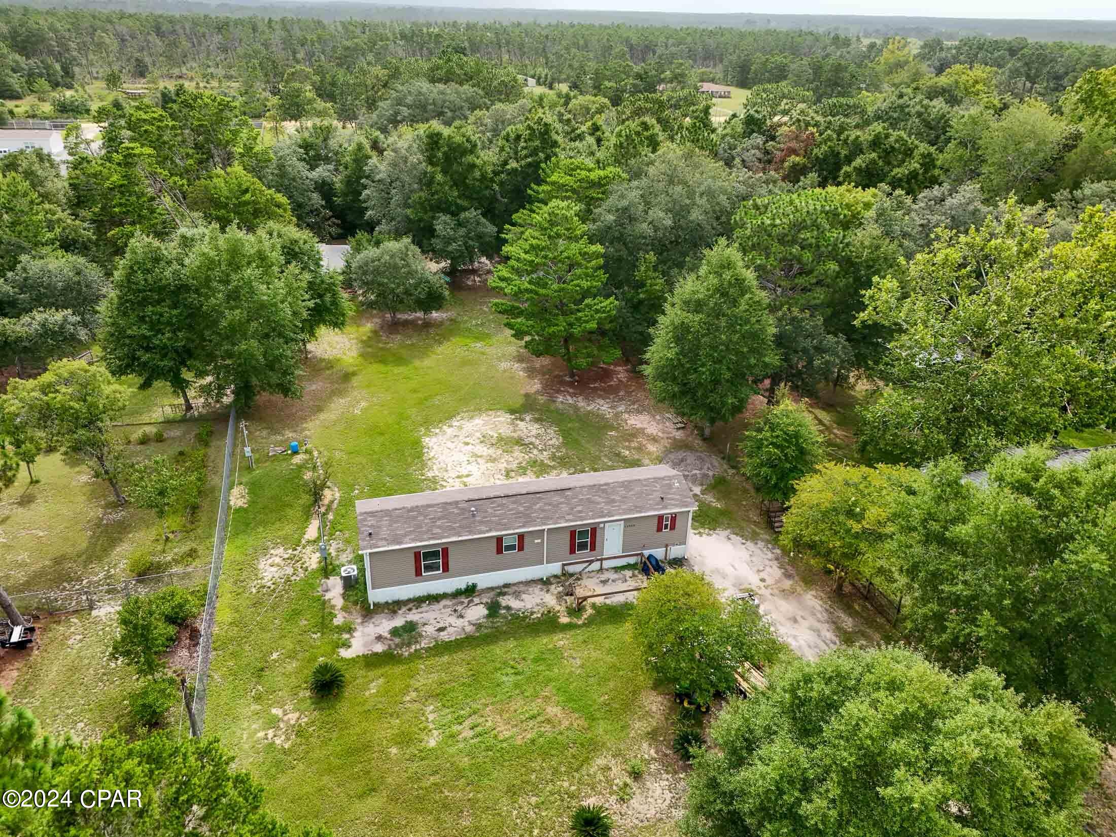 12525 Perkins Road Southport, FL 32409 - Photo 5 of 39