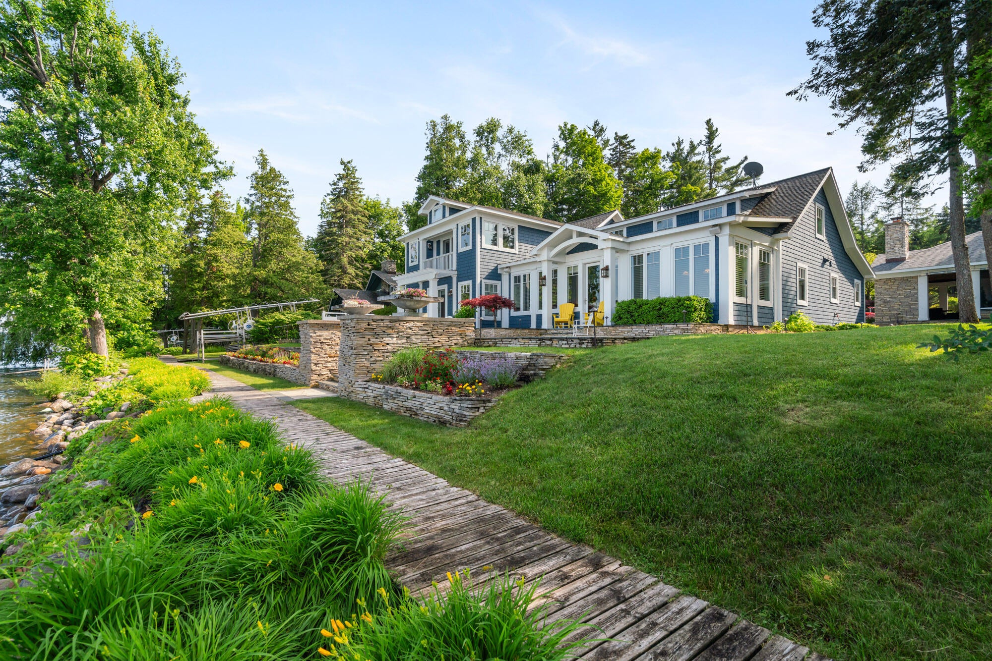 1717 Resort Road Alanson, MI 49706 - Photo 5 of 113 Gallery Image 5