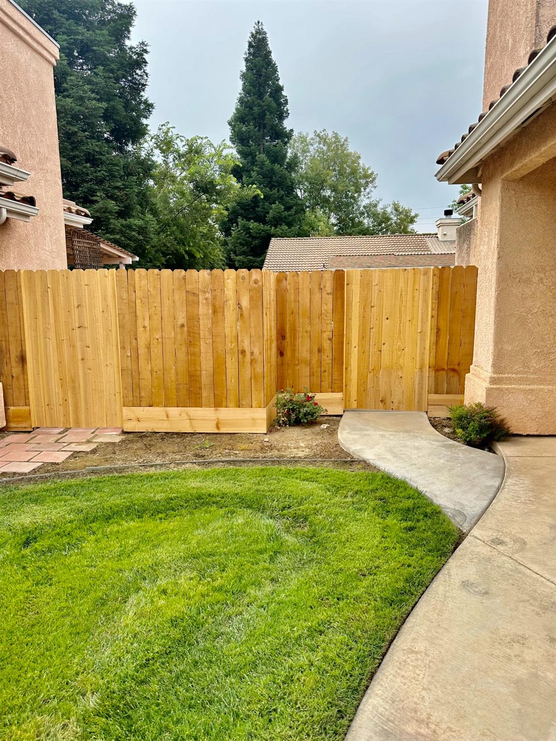 137 Twins Court Reedley, CA 93654 - Photo 2 of 13 Gallery Image 2