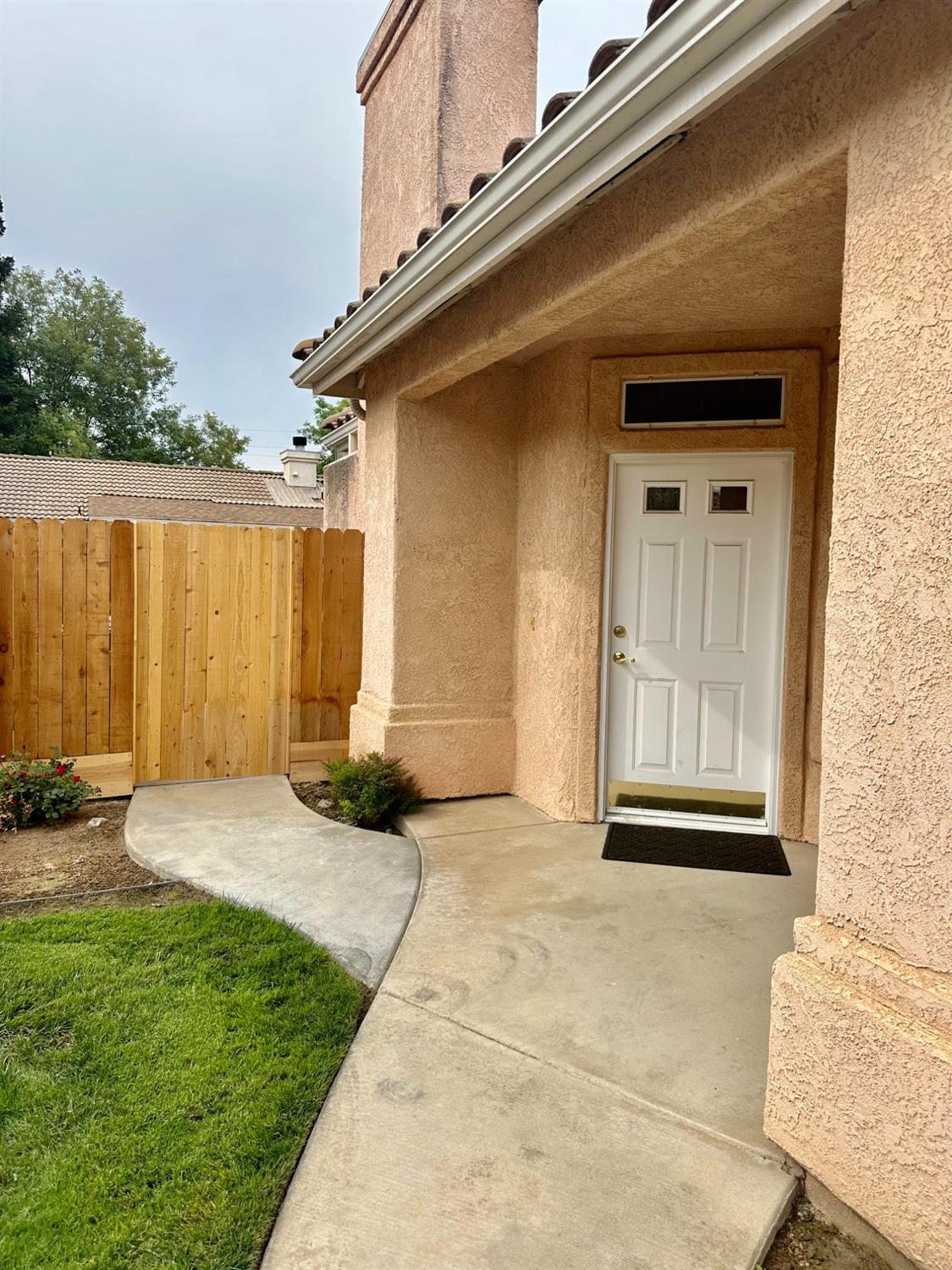 137 Twins Court Reedley, CA 93654 - Photo 3 of 13 Gallery Image 3