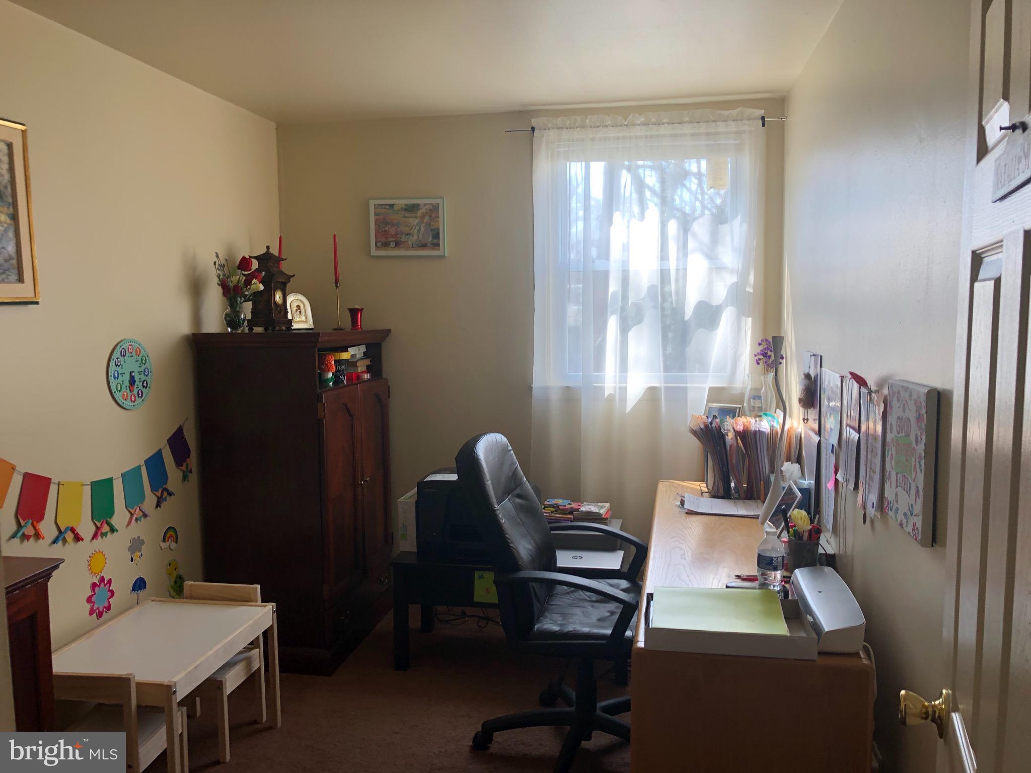 2875 Angus Road Philadelphia, PA 19114 - Photo 16 of 31