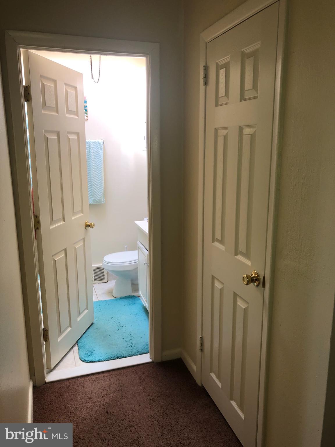 2875 Angus Road Philadelphia, PA 19114 - Photo 19 of 31