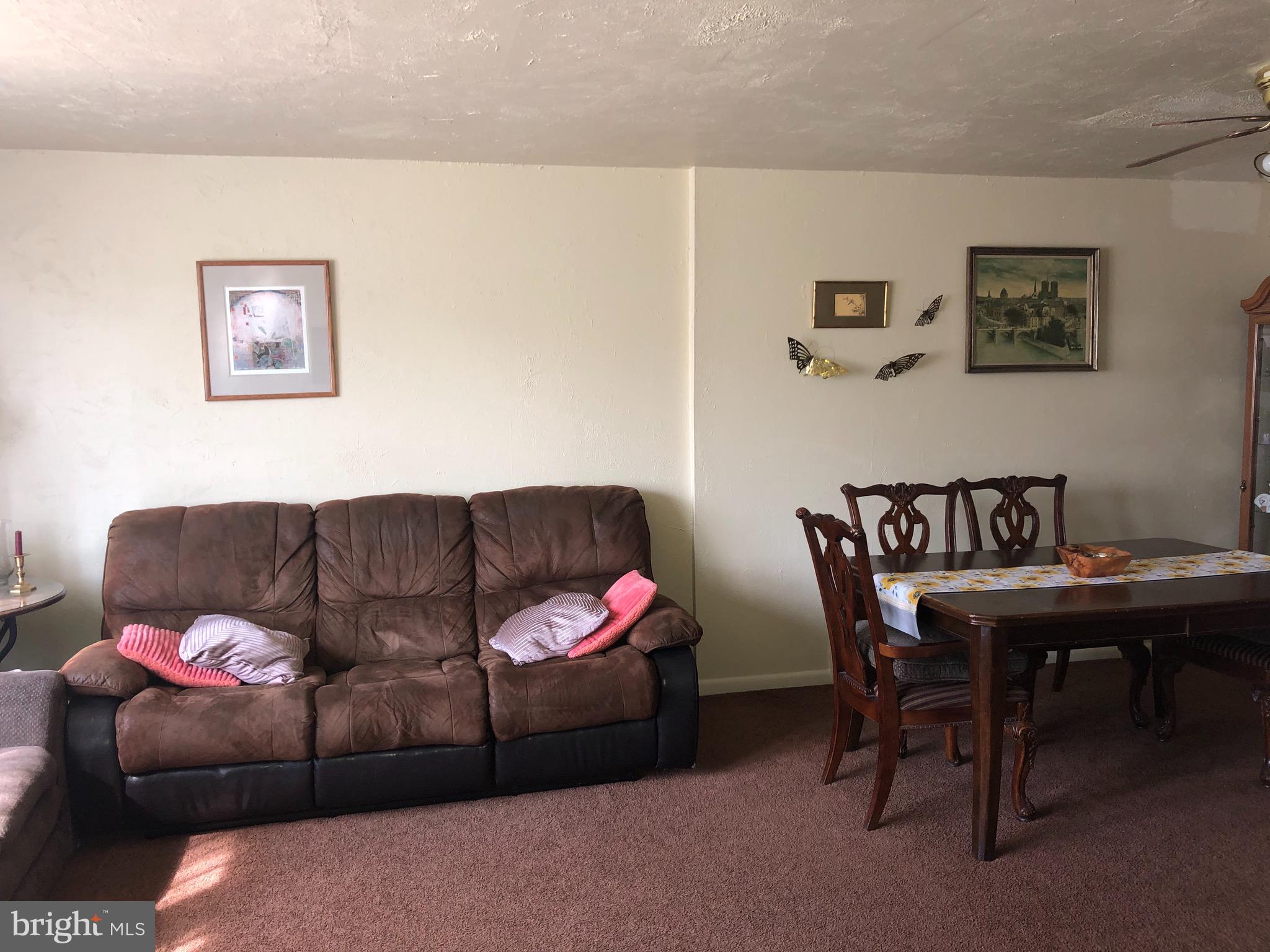 2875 Angus Road Philadelphia, PA 19114 - Photo 4 of 31