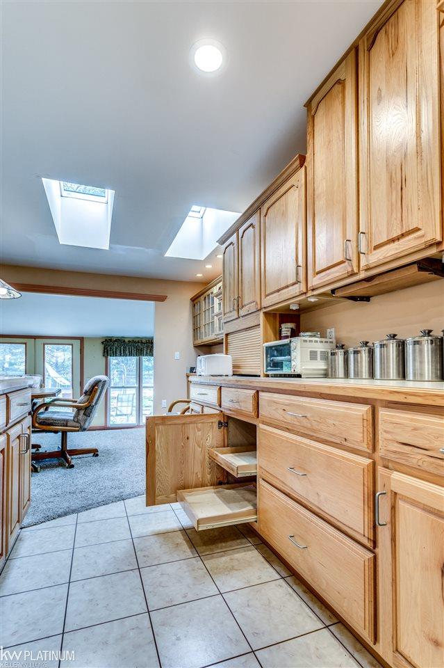 4682 Howland Road Almont, MI 48003 - Photo 32 of 37 31396019-33.JPG