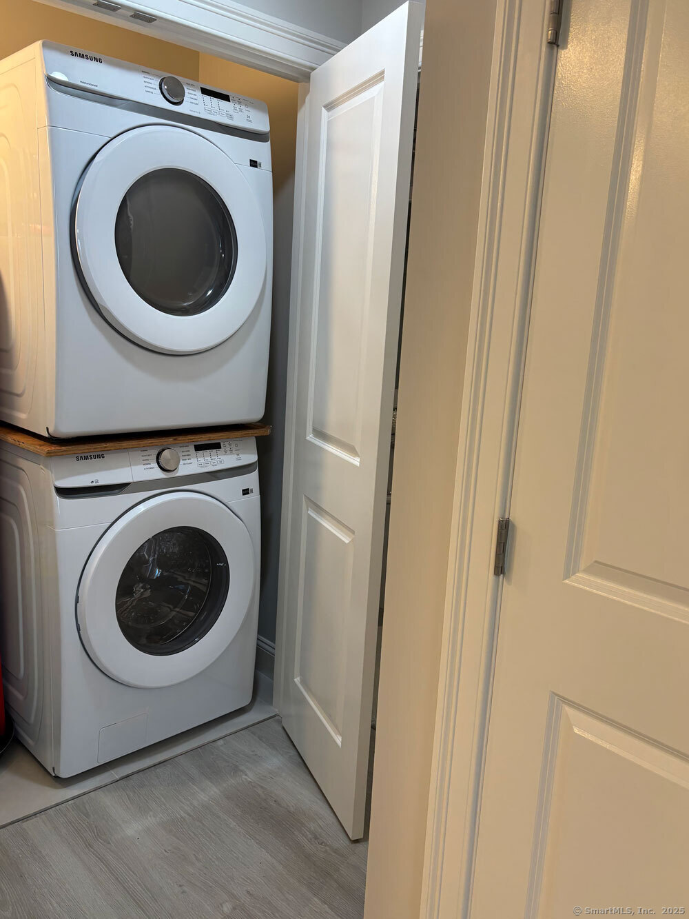 1916 Post Road Fairfield, CT 06824 - Photo 6 of 7