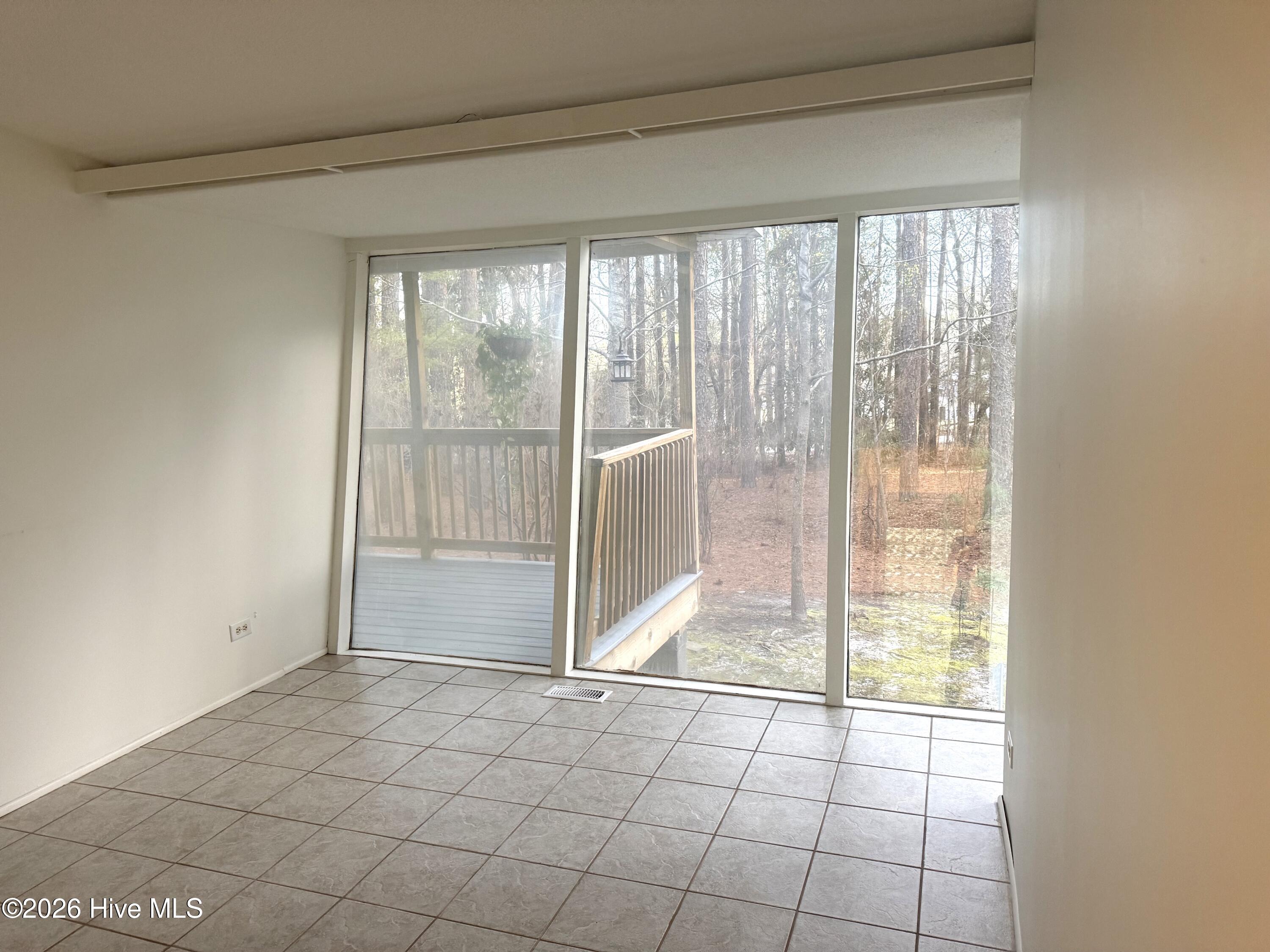 380 North Bethesda Road Southern Pines, NC 28387 - Photo 11 of 15 IMG_3291