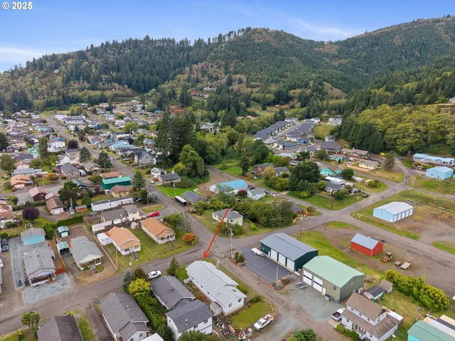 $398,000 | 308 1st Street, Garibaldi, OR 97118