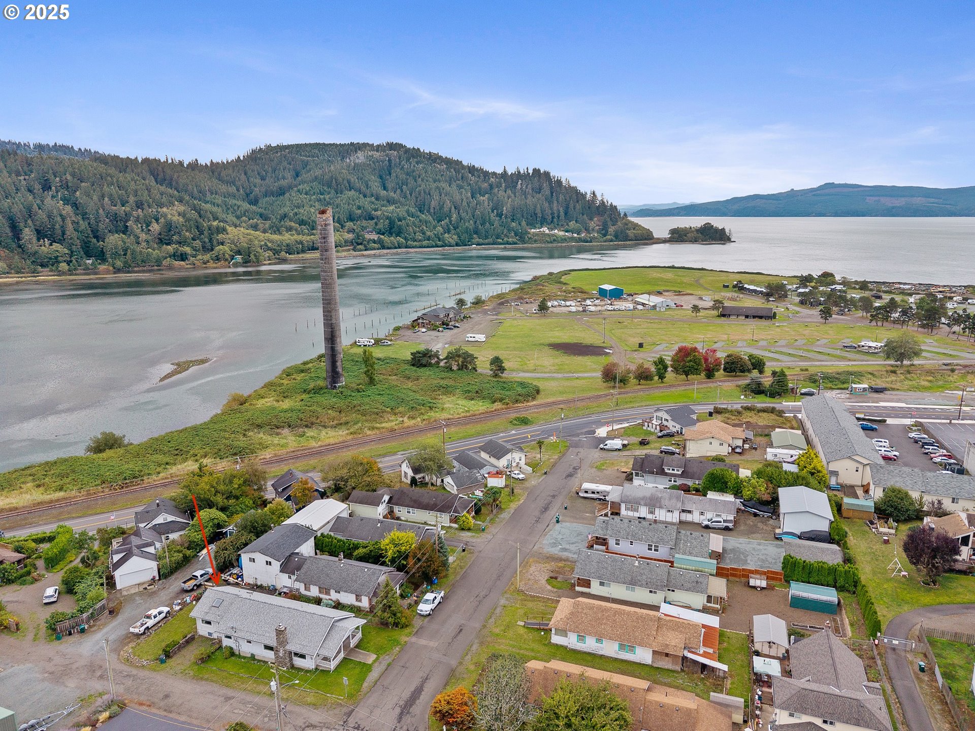 308 1st Street Garibaldi, OR 97118 - Photo 14 of 31