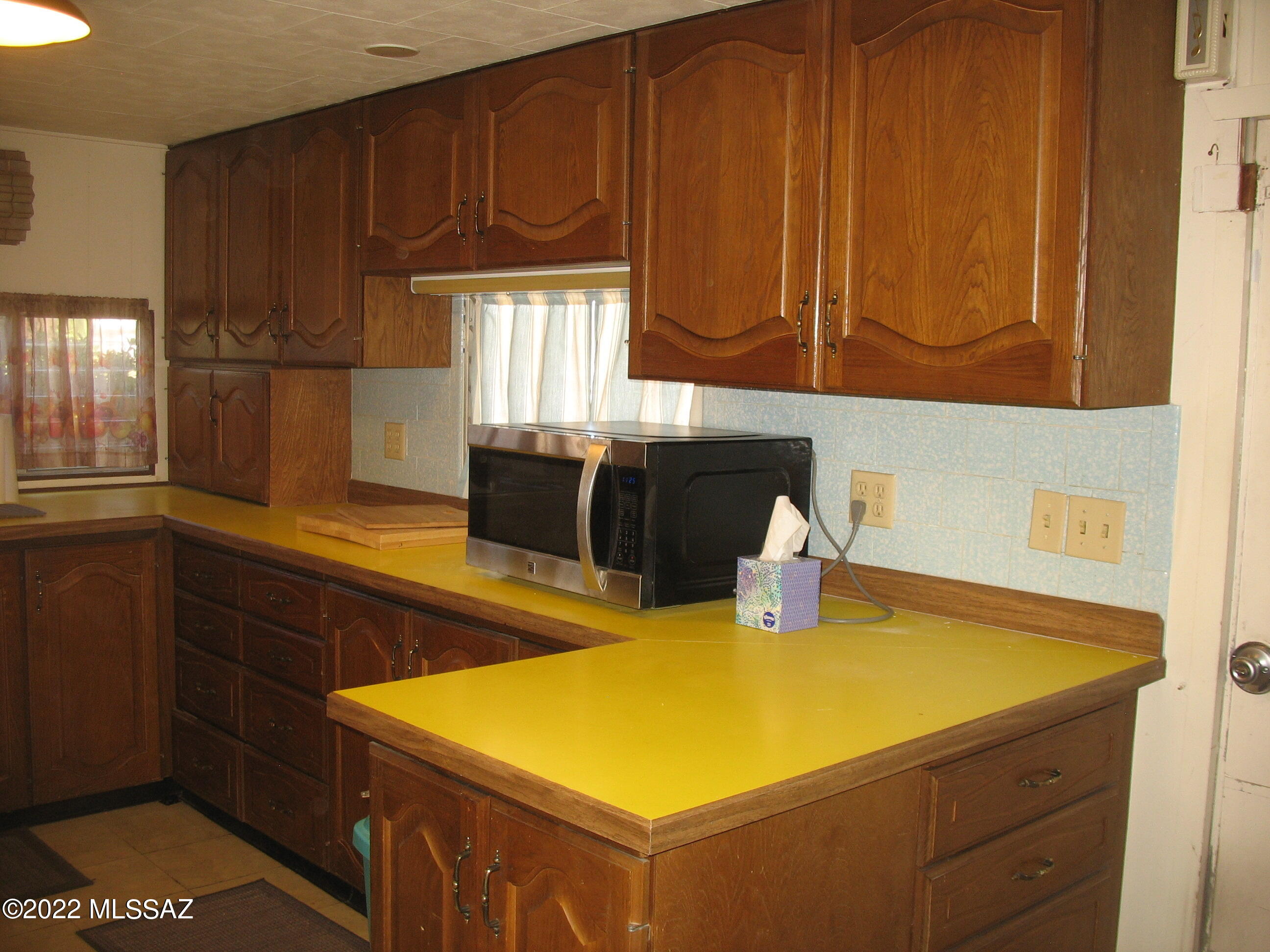 5573 West Rocking Cir Street Tucson, AZ 85713 - Photo 6 of 18 Gallery Image 6