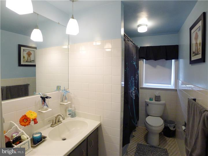 512 Snyder Road Reading, PA 19609 - Photo 18 of 22 Bathroom